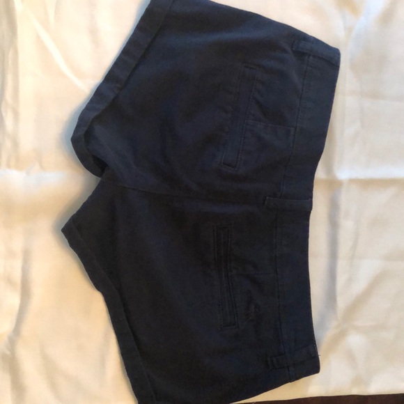 Abercrombie & Fitch - navy shorts. W25 size 0 - Picture 3 of 4